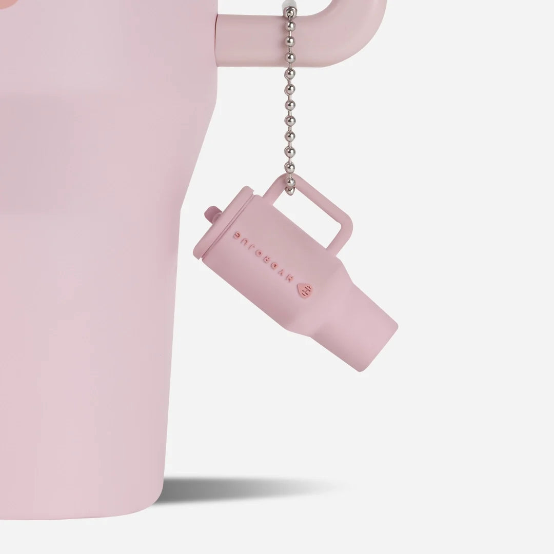 traveler-keychain-j7 Web-TravelerKeychainPhotos-PinkSand2.webp